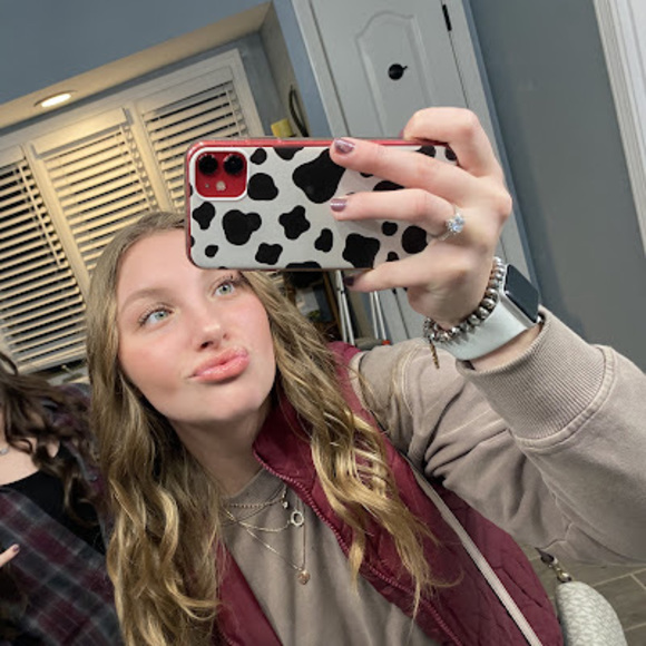 Meet your Posher, Peyton - Picture 1 of 1